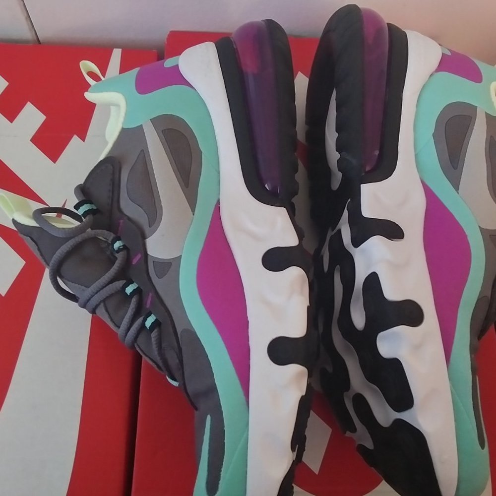 nike air max 270  react - Picture 3 of 6